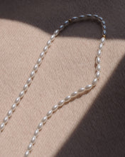 將圖片載入圖庫檢視器 Blossomy - Pearl Necklace