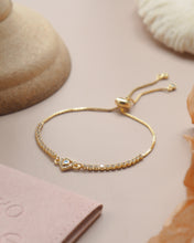 Load image into Gallery viewer, Dazzle Heartz Bracelet - Aquamarine