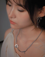 Load image into Gallery viewer, GRACE - Pearl Silver Necklace