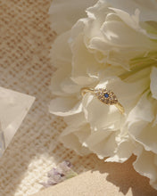 Load image into Gallery viewer, Eyez - Ear Cuff