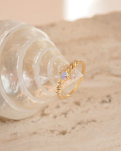 Load image into Gallery viewer, Moon Rise - Opal Ring