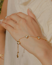 Load image into Gallery viewer, Dreamer's Heart - Bracelet