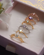Load image into Gallery viewer, Petal - Gold Ring