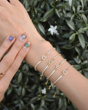 Load image into Gallery viewer, Dazzle Heartz Bracelet - Amethyst