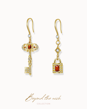 Load image into Gallery viewer, MAGIC KEY - Earrings