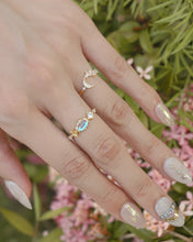Load image into Gallery viewer, Moonlux - Gold Ring