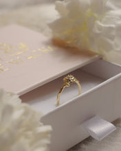 將圖片載入圖庫檢視器 October • Marigold - Birth Flower Ring