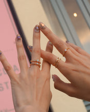 ๅฐๅ็่ผๅ
ฅๅๅบซๆชข่ฆๅจ Flare - Wave CZ Ring