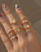 Load image into Gallery viewer, Radiant - CZ Ring