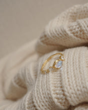 Load image into Gallery viewer, Moonlux - Gold Ring
