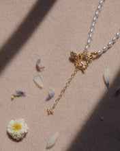 將圖片載入圖庫檢視器 Blossomy - Pearl Necklace