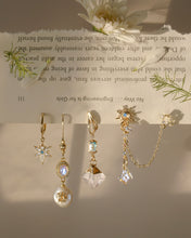 Load image into Gallery viewer, Mindful - 18KGP Crystal EarringsใWhite Crystalใ