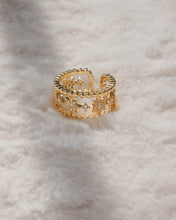 Load image into Gallery viewer, 8-awn Star - Gold Ring