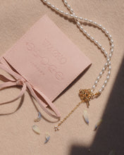 將圖片載入圖庫檢視器 Blossomy - Pearl Necklace