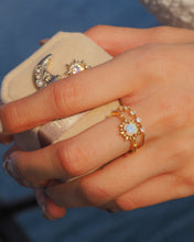 Load image into Gallery viewer, Solar-Opal Ring