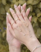 Load image into Gallery viewer, Sight - 18KGP Moon Necklace