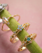 Load image into Gallery viewer, Petal - Gold Ring
