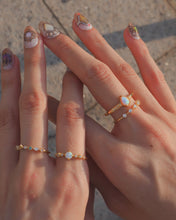 Load image into Gallery viewer, Radiant - CZ Ring