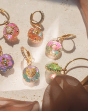Load image into Gallery viewer, Amor 05 Hoops