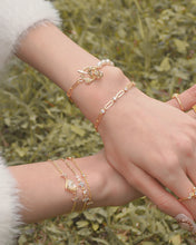 Load image into Gallery viewer, Blossomy - Toggle Bracelet