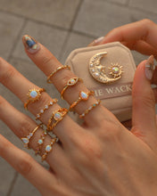 Load image into Gallery viewer, Radiant - CZ Ring