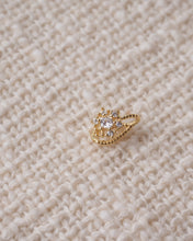 Load image into Gallery viewer, SNOWFLAKE - Ear Cuff