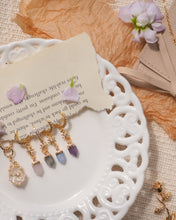 Load image into Gallery viewer, AURA KISS - Earrings