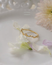 Load image into Gallery viewer, Flux - Gold Ring