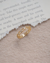 將圖片載入圖庫檢視器 SAINT - Gold Ring ✦ 925 Silver ™