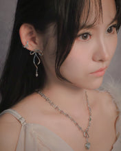 Load image into Gallery viewer, TWISTED - Silver Earrings