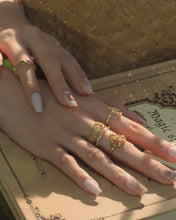 Load image into Gallery viewer, Flux - Gold Ring