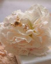 將圖片載入圖庫檢視器 【可打開放香水】 HEARTFELT (Gold) - White Crystal Perfume Necklace ✦ Waterproof™