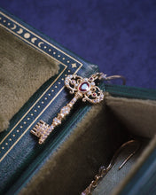 Load image into Gallery viewer, MAGIC KEY - Earrings