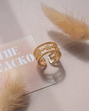 Load image into Gallery viewer, 8-awn Star - Gold Ring