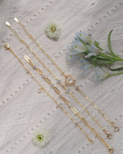 Load image into Gallery viewer, Flowery-Vermeil Bracelet