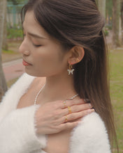 Load image into Gallery viewer, Butterfly - 18KGP Hoops