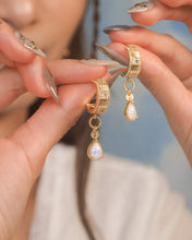 Load image into Gallery viewer, Intention - Opal Earring