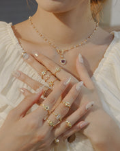 將圖片載入圖庫檢視器 June • Rose - Birth Flower Ring