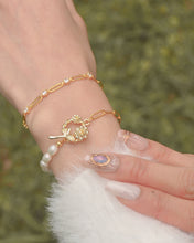 Load image into Gallery viewer, Blossomy - Toggle Bracelet
