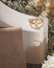 Load image into Gallery viewer, Tiara - 925 Gold Ring