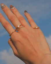 Load image into Gallery viewer, Radiant - CZ Ring
