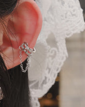 將圖片載入圖庫檢視器 Butterfly - Silver Ear cuff