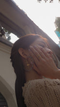 將圖片載入圖庫檢視器 Astro - 18KGP Crystal Beaded Hoop Earrings