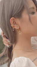 ๅฐๅ็่ผๅ
ฅๅๅบซๆชข่ฆๅจ Blue Gaze - Titanium Steel / 925 Silver Opal Hoops