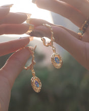 將圖片載入圖庫檢視器 Magic Cave - 18KGP Irregular Hoop Earrings