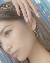 Load image into Gallery viewer, Singaling - Gold Hoops