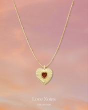 將圖片載入圖庫檢視器 Retro Heart in Red - Gold Titanium Steel Necklace *Waterproof