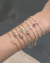 將圖片載入圖庫檢視器 Kira - Gold Titanium Steel Tiny Gemstone Bracelets