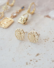 ๅฐๅ็่ผๅ
ฅๅๅบซๆชข่ฆๅจ Apollo - 18KGP Stud Earrings