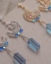 Load image into Gallery viewer, Freeze - Silver Crystal Earrings